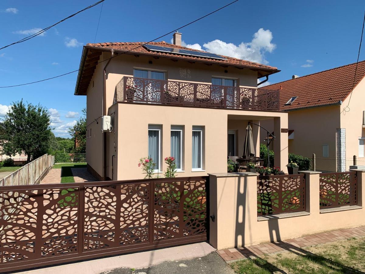 Dodi Apartman Zalakaros Exterior photo